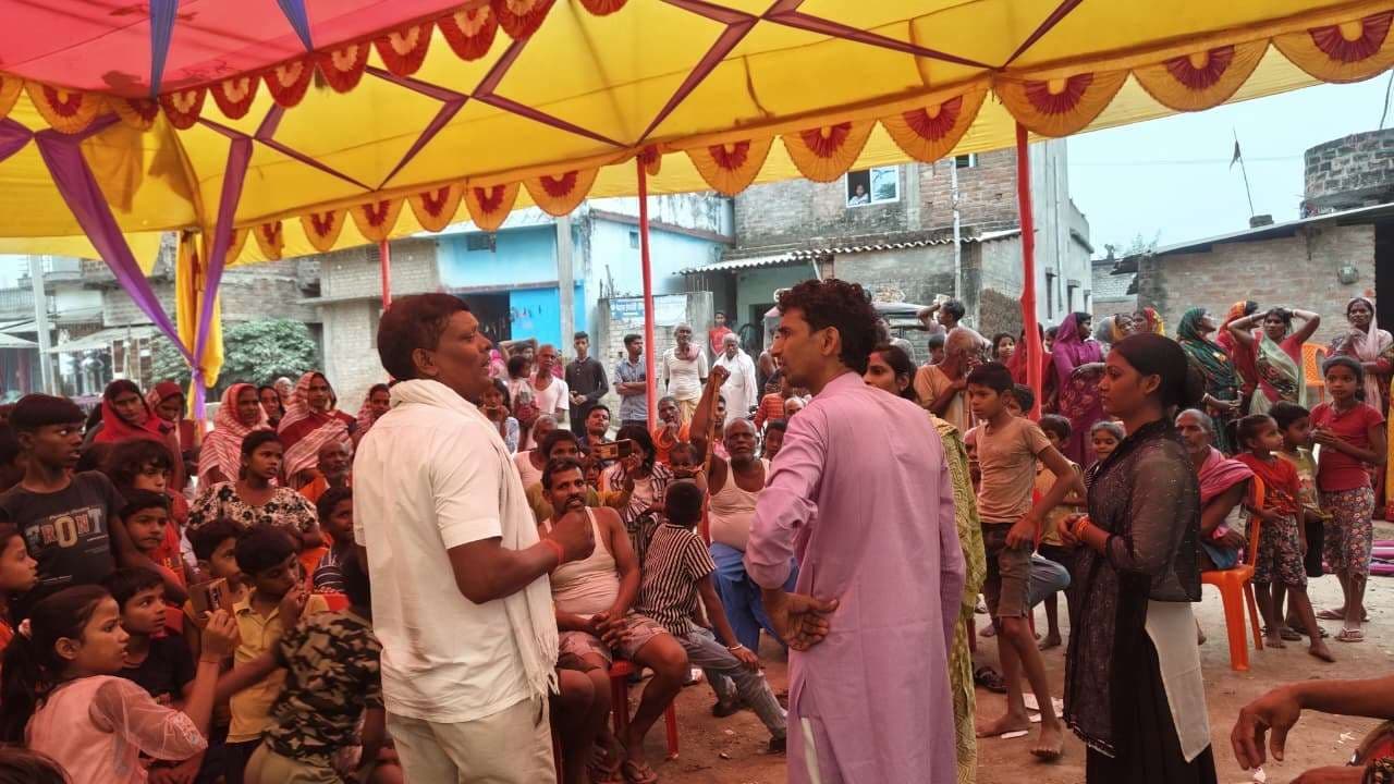 नुक्कड़ नाटक के माध्यम से मतदाताओं को मतदान के लिए किया जागरूक