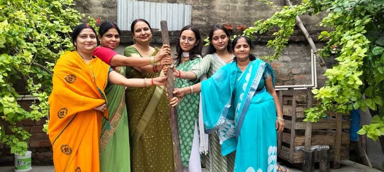 परंपरागत तरीके के साथ मना भाई दूज का पर्व