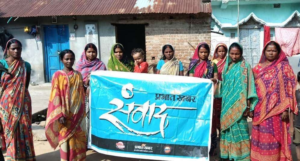 सोलर जलमीनार एक साल से खराब, बगल से गुजरी पाइपलाइन से भी नहीं मिला कनेक्शन