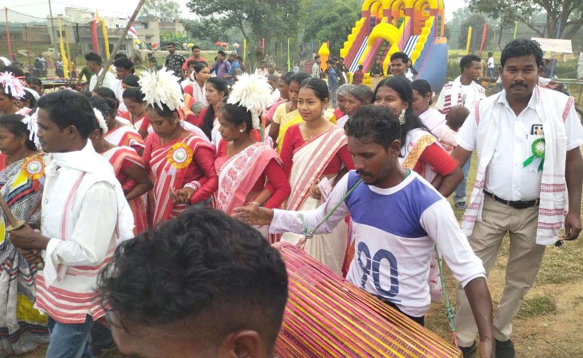 टांगर में 12 पाड़हा सोहराई जतरा