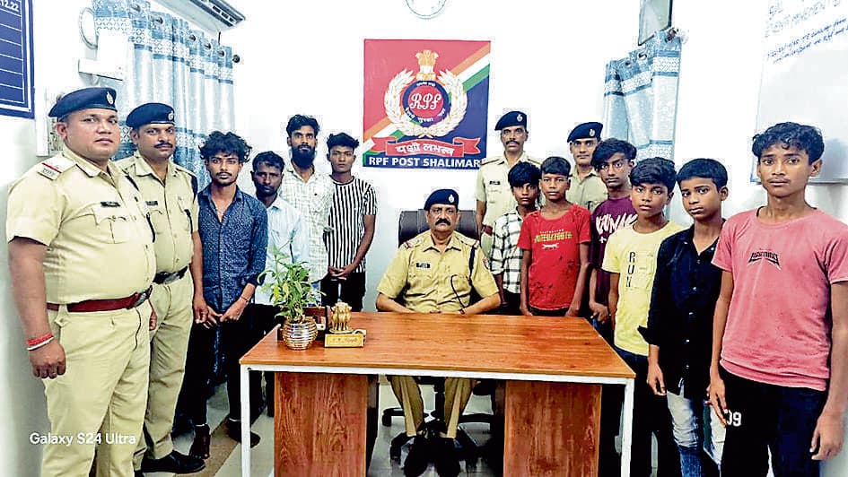 शालीमार आरपीएफ की तत्परता से चार तस्कर हुए गिरफ्तार