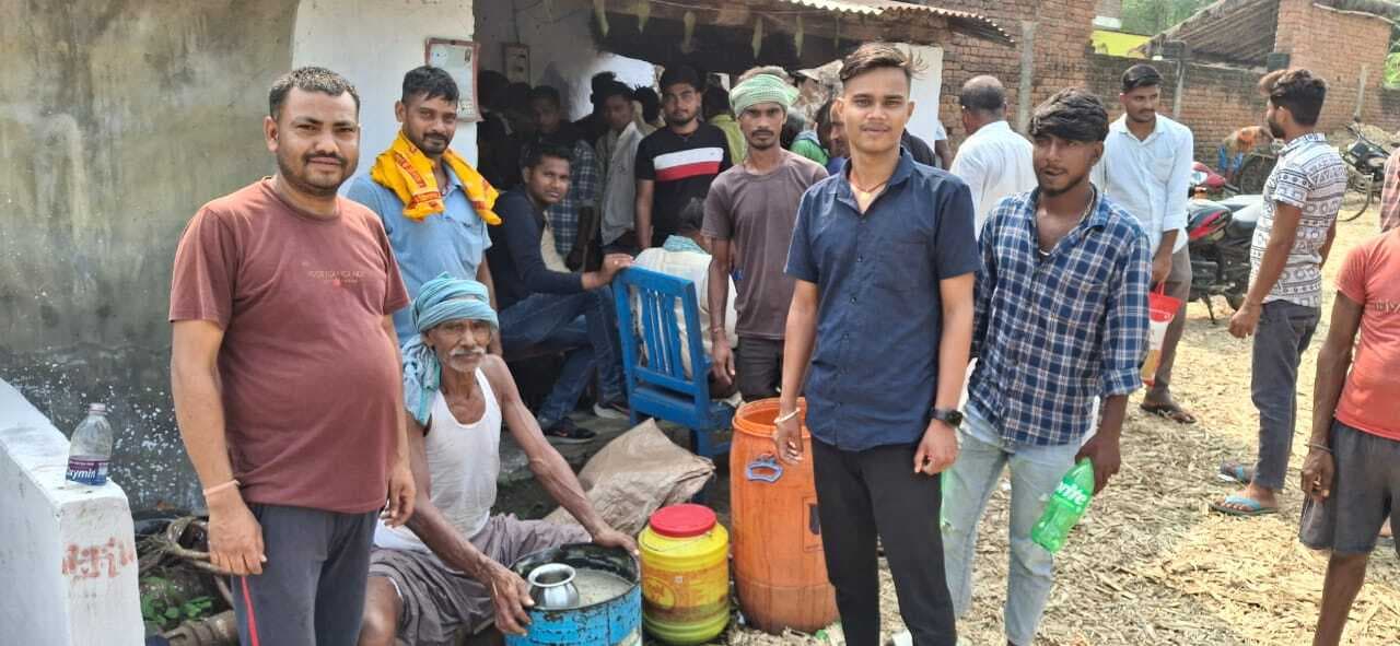 व्रतियों ने रसिया तैयार कर छठी मइया को लगाया भोग