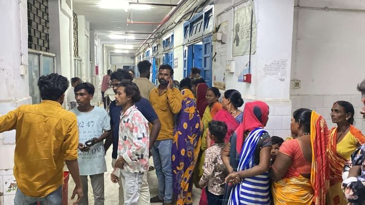 Giridih News :पति-पत्नी आग से झुलसे, धनबाद रेफर