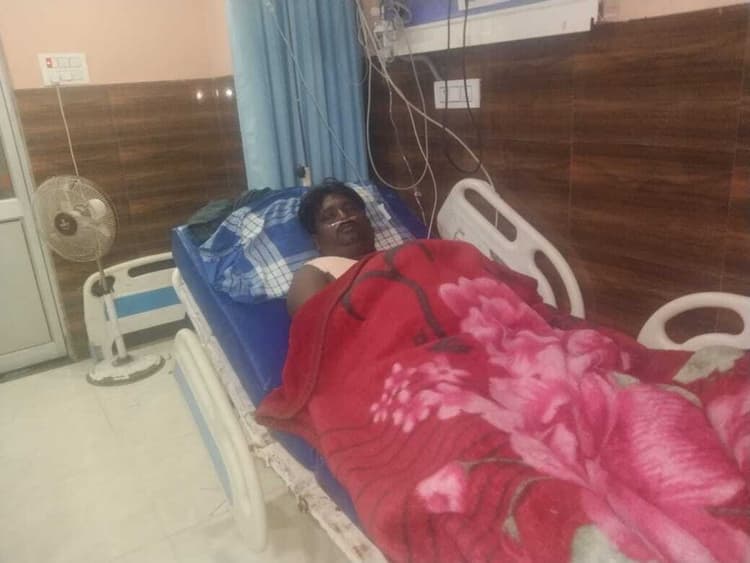 रामपुर गांव में गोली लगने से मिठाई दुकानदार हुआ जख्मी