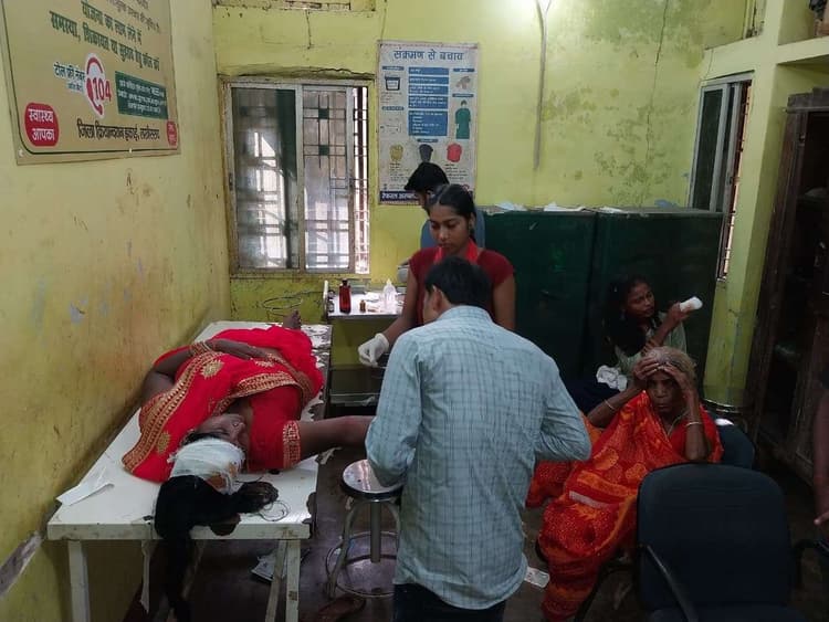 बड़हिया में सड़क हादसे, तीन लोग घायल