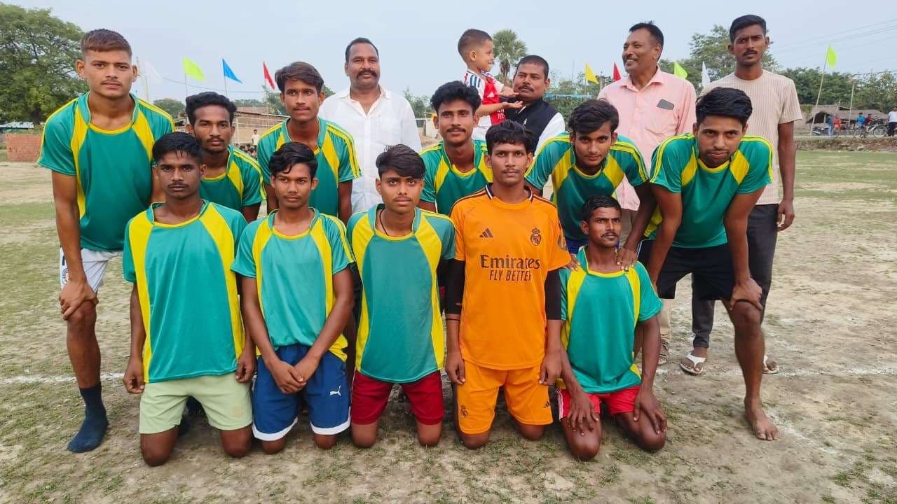 तीसरे क्वार्टर फाइनल मैच में रॉयल क्लब 3-1 गोल से विजयी