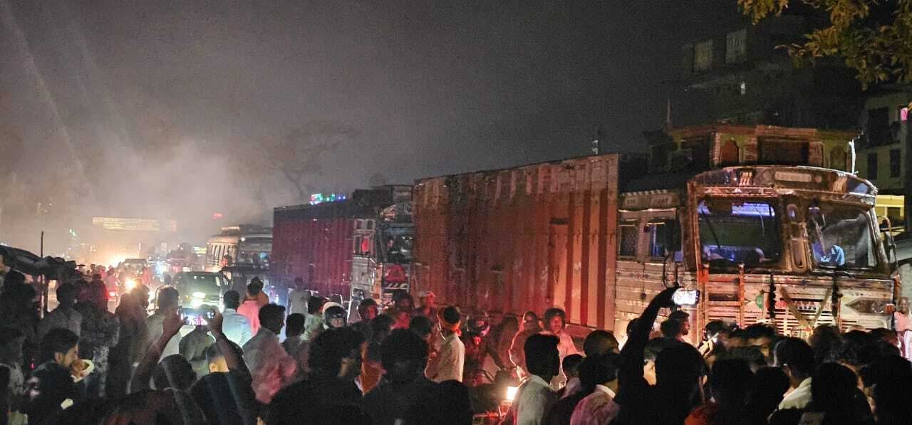 Motihari: चालान काटने से नाराज चालक ने किया जाम