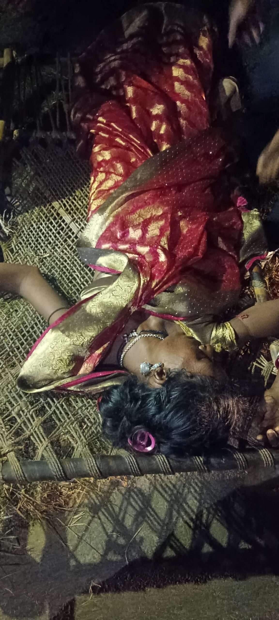 अनियंत्रित होकर बाइक दुर्घटनाग्रस्त, महिला घायल