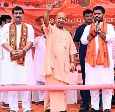 राजद- कांग्रेस का दौर कलंक से कम नहीं था : आदित्यनाथ