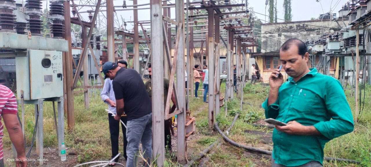 Deoghar news : शहर के बड़े हिस्से में चार घंटे बिजली आपूर्ति रही बाधित