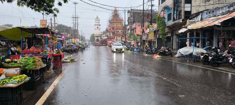 Giridih News :होती रही झमाझम बारिश, सिहरन लेकर आयीं ठंडी हवाएं