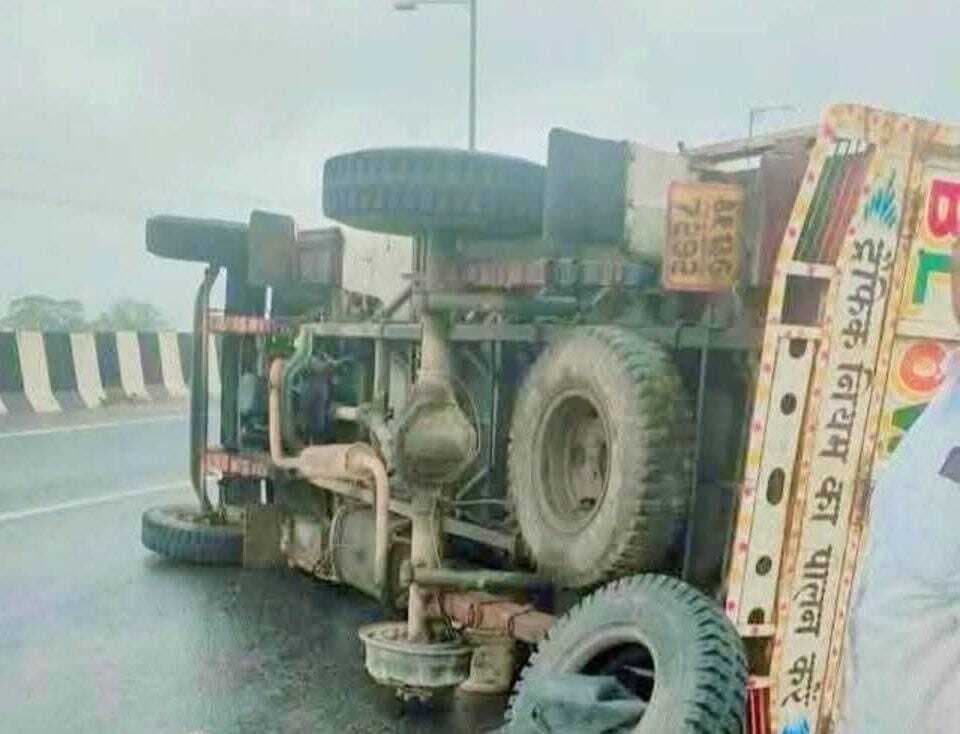 Giridih News: अलग-अलग सड़क दुर्घटनाओं में महिला समेत दो घायल