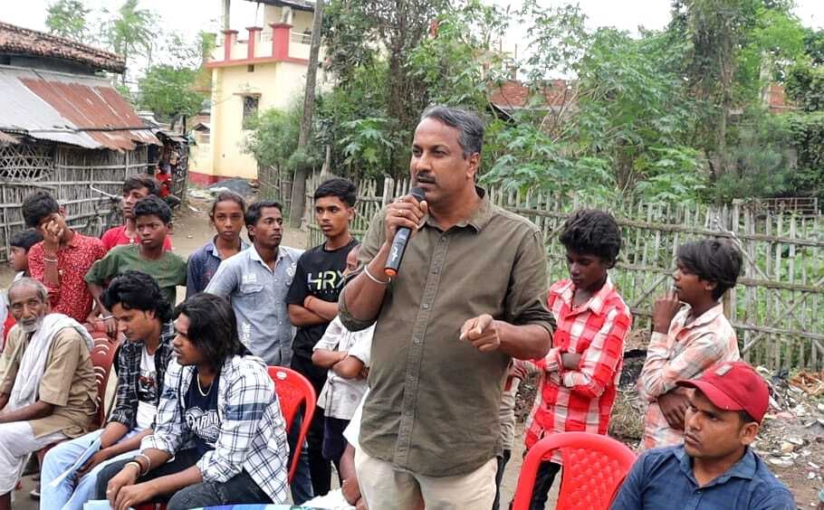 स्वतंत्र प्रत्याशी बिनोद ने किया जनसंपर्क