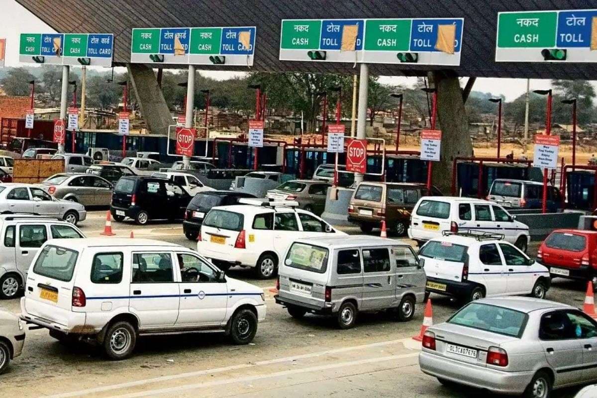 टोल प्लाजा पर लंबी कतारों से मिलेगा छुटकारा, Jio Payments Bank ‘एडवांस इलेक्ट्रोनिक टोल कलेक्शन’ का करेगा इस्तेमाल