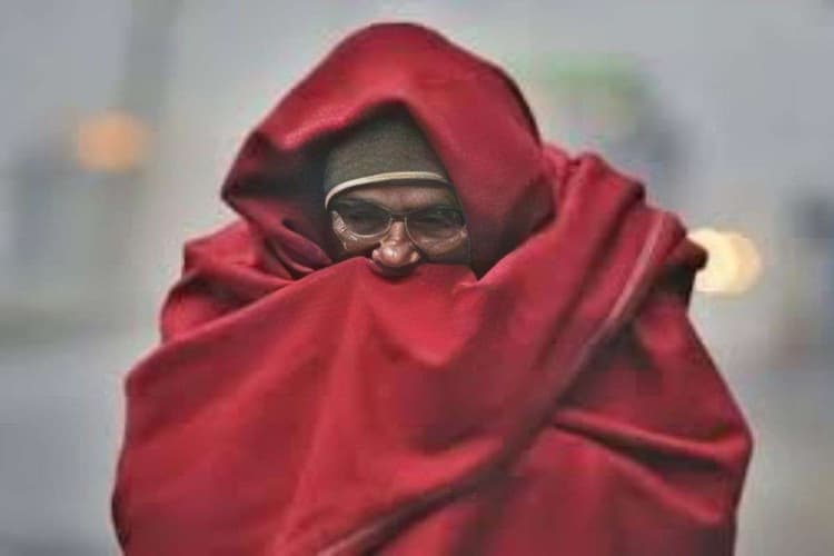 Aaj Bihar Ka Mausam: बिहार सावधान! दिसंबर में पड़ेगी हाड़ कंपाने वाली ठंड, औरंगाबाद 11°C के साथ सबसे ठंडा, पटना–बेतिया में घना कोहरा