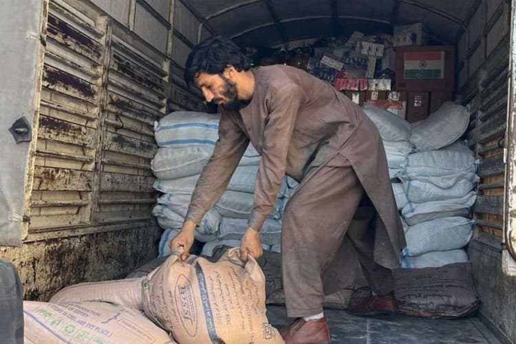 अफगानिस्तान में तबाही मचाने वाले भूकंप से 20 की मौत, 300 से ज्यादा लोग घायल, भारत ने सबसे पहले भेजी मदद