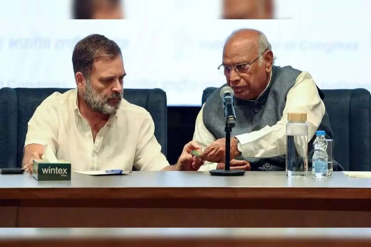 बिहार में मिली हार पर कांग्रेस ने दिल्ली में बुलाई बैठक, सभी 61 प्रत्याशियों से मांगी गई डिटेल रिपोर्ट