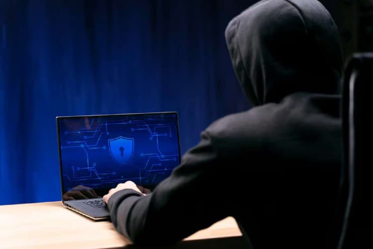 ऑनलाइन ठगों से हो जाएं सावधान! डिजिटल फ्रॉड में फिर से आ गई तेजी, आरबीआई ने किया आगाह