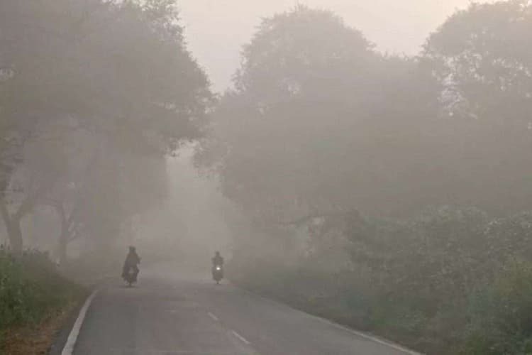 Aaj Bihar ka Mausam: बिहार के कई जिलों में गिरा तापमान, सुबह-शाम गुलाबी ठंड का एहसास, जानें आज कैसा रहेगा मौसम