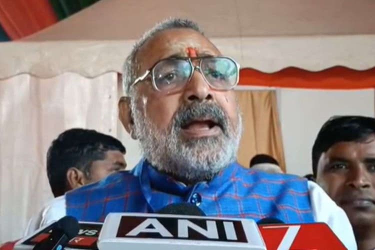 Bihar Chunav 2025 : बिहार चुनाव में पाकिस्तान की एंट्री, गिरिराज सिंह बोले- वंदे मातरम का विरोध करने वाले पाकिस्तानी