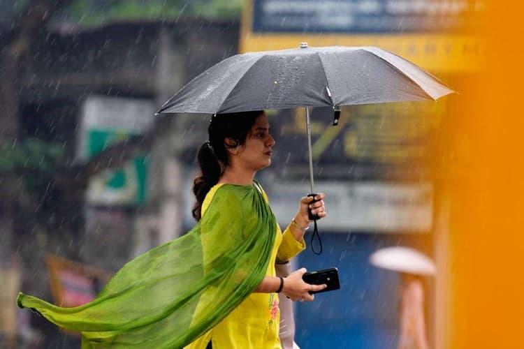 Heavy Rain Warning: 10,11,12 और 13 नवंबर को भारी बारिश की संभावना, झारखंड सहित इन राज्यों में अगले 48 घंटे शीत लहर की चेतावनी