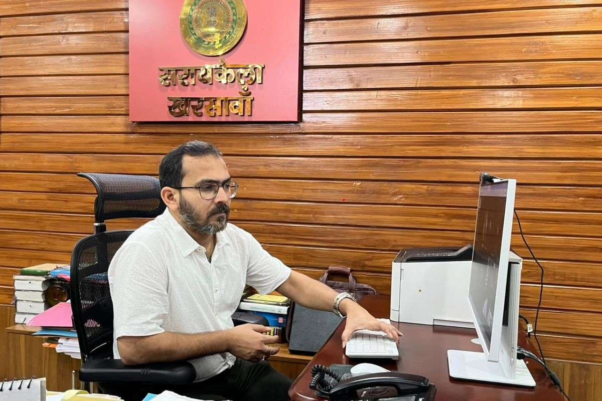 झारखंड स्थापना दिवस 2025, सरायकेला में होगा भव्य आयोजन, डीसी ने दिये कड़े निर्देश