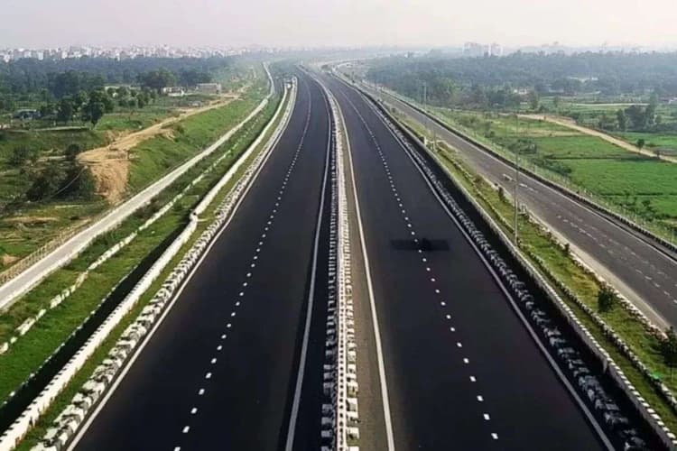 3975 करोड़ की लागत से खगड़िया-पूर्णिया सड़क अब बनेगी 4 लेन, केंद्र सरकार का बड़ा फैसला