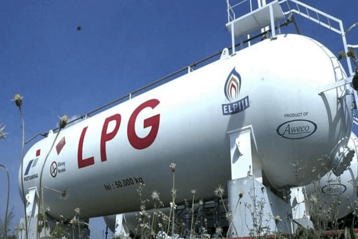 LPG Import: एलपीजी आयात पर भारत की निर्भरता बरकरार, घरेलू उत्पादन बढ़ने पर भी नहीं मिली राहत