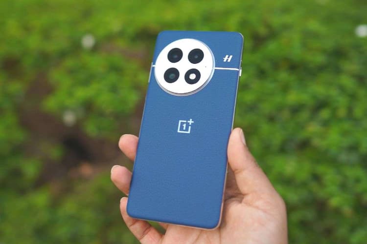 Amazon Black Friday Sale 2025: 7000 रुपये सस्ता हुआ OnePlus 13, फटाफट उठा लें मौके का फायदा