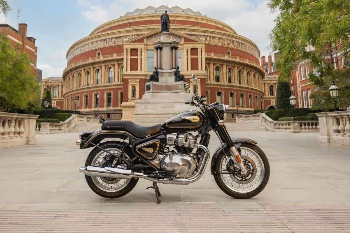 Royal Enfield unveils new Bullet 650 at EICMA 2025