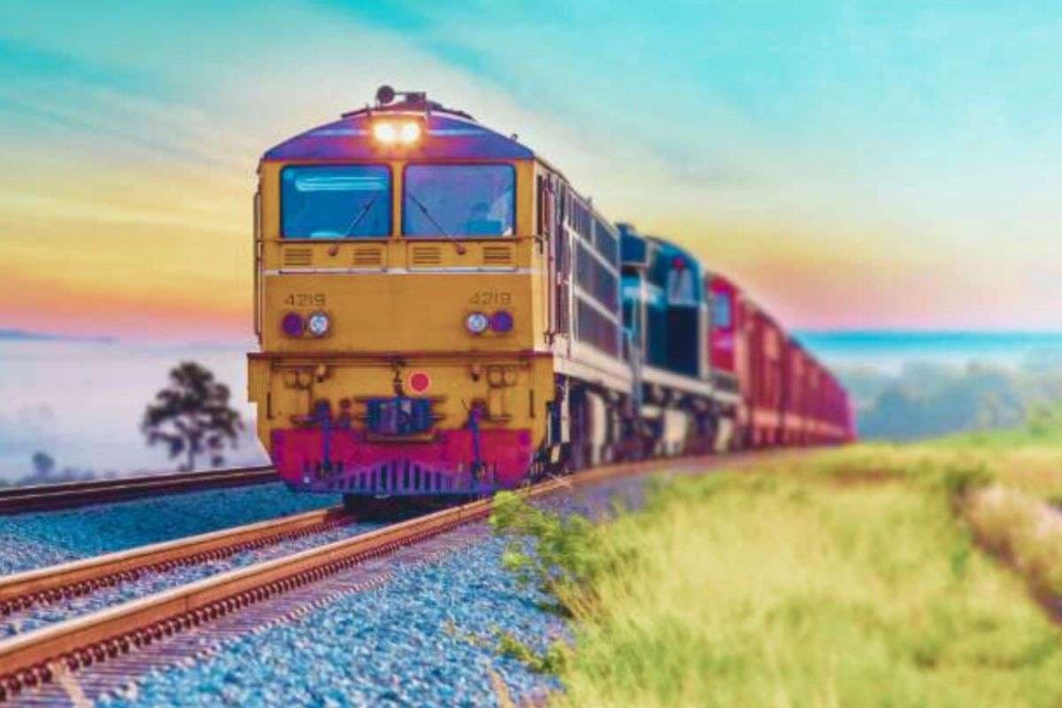 Special trains will run from these stations for Delhi