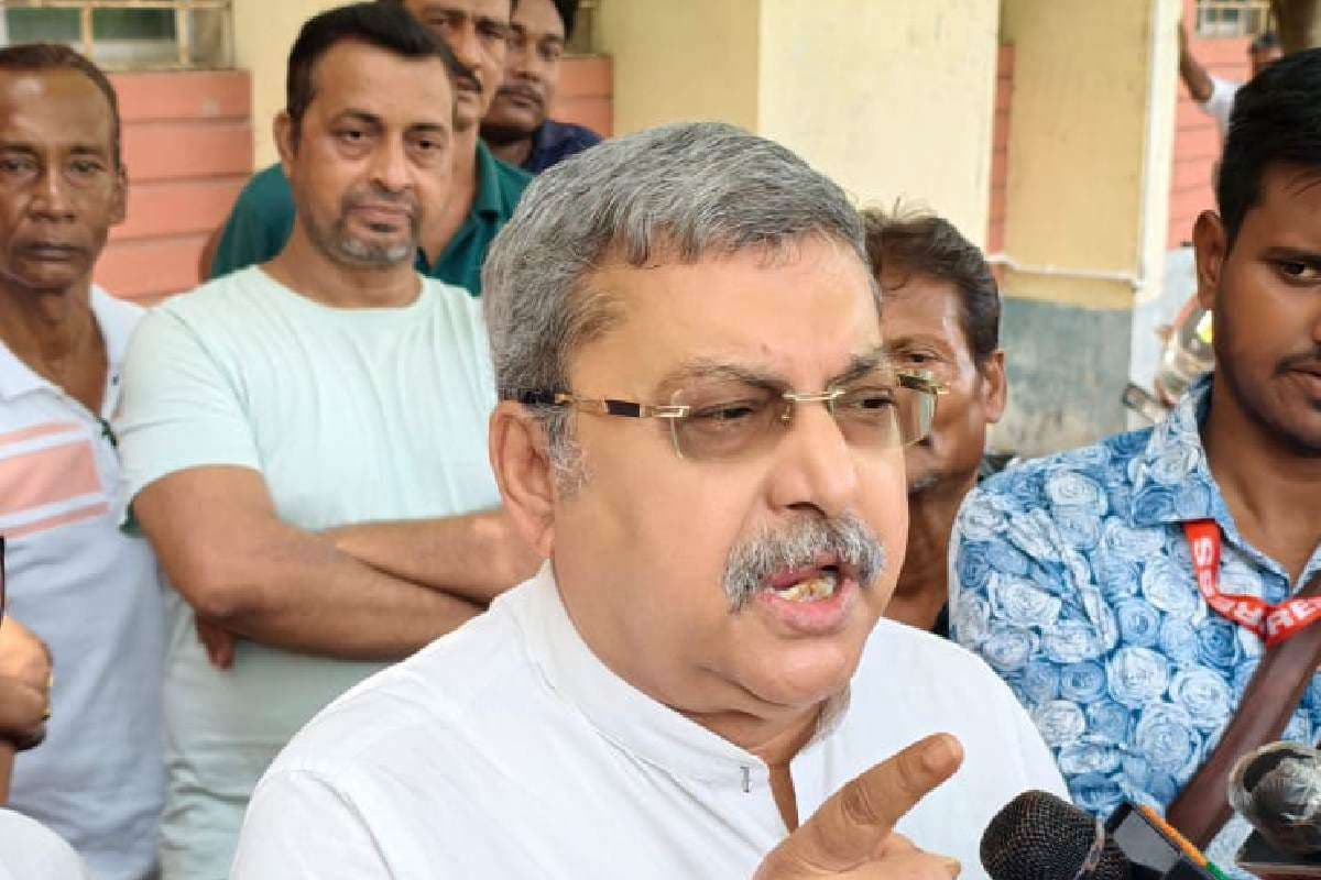 SIR in Bengal : बंगाल में बीएलओ क्यों हैं परेशान? टीएमसी सांसद ने किया बड़ा दावा