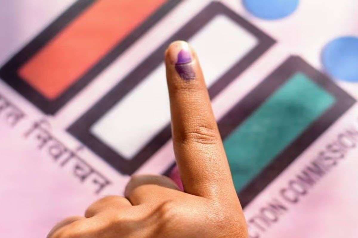 बिहार विधानसभा चुनाव में मतदाता की शिकायत, डिजिटल पर्ची पर नहीं करने दिया गया वोट