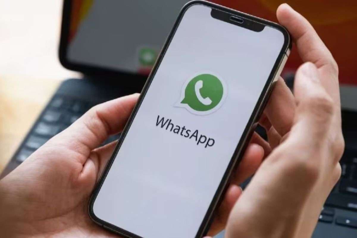 WhatsApp WhatsApp