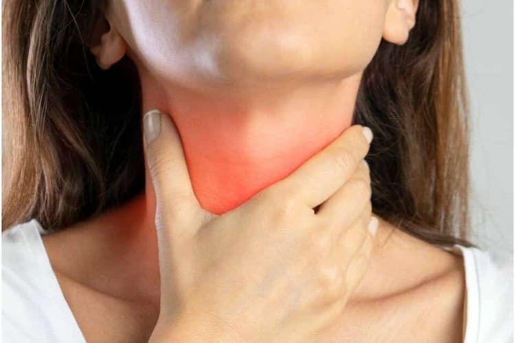 Winter Allergy Ka Gharelu Upchar: सर्दी आते ही गले में एलर्जी, बिना एंटीबायोटिक के अपनाएं ये असरदार घरेलू नुस्खे