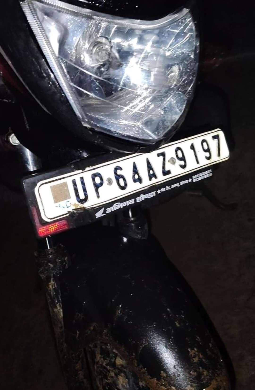 शराब के साथ बाइक सवार दो धंधेबाज गिरफ्तार