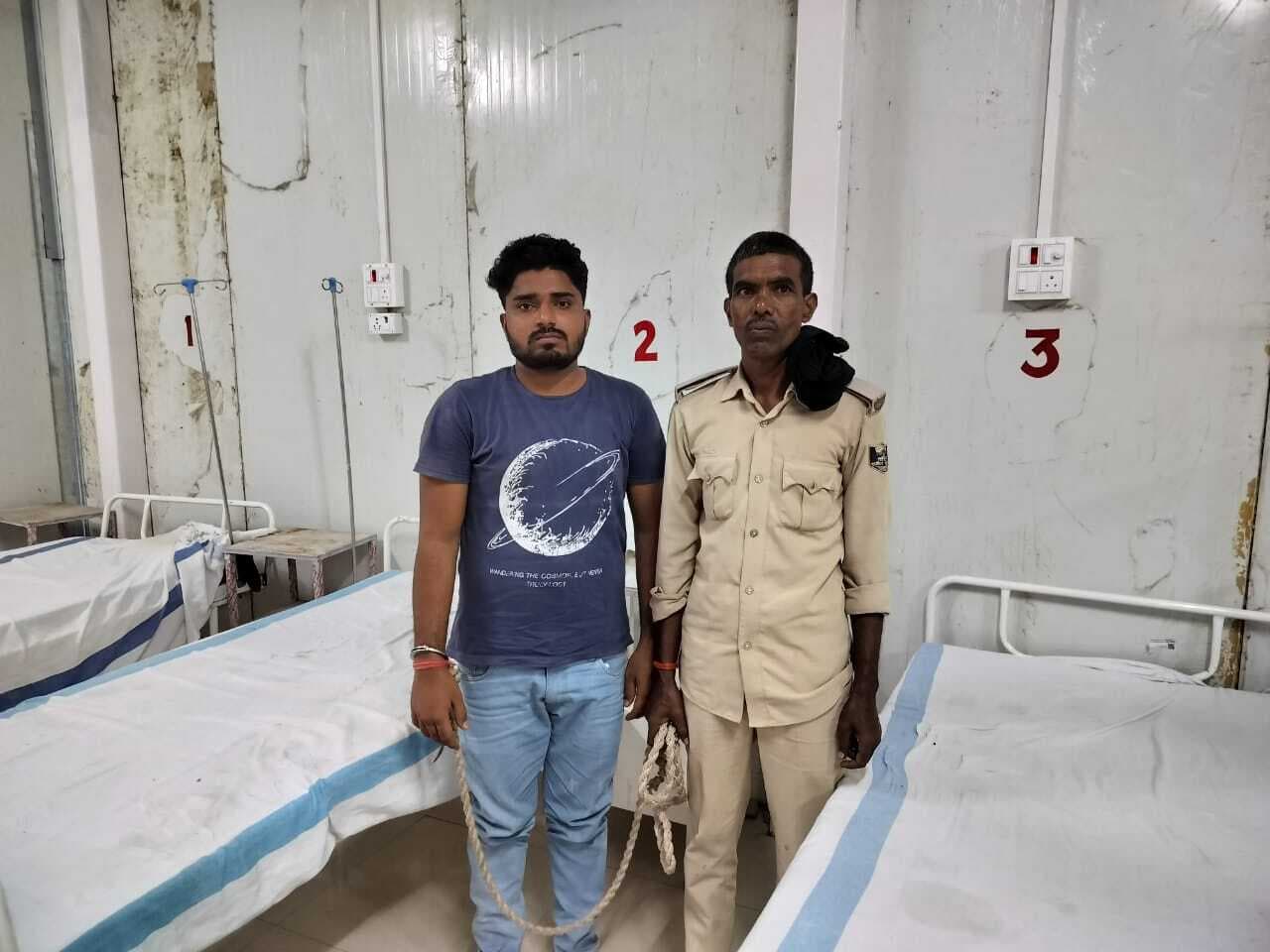 भुवालपुर में हंगामा करता पियक्कड़ गिरफ्तार