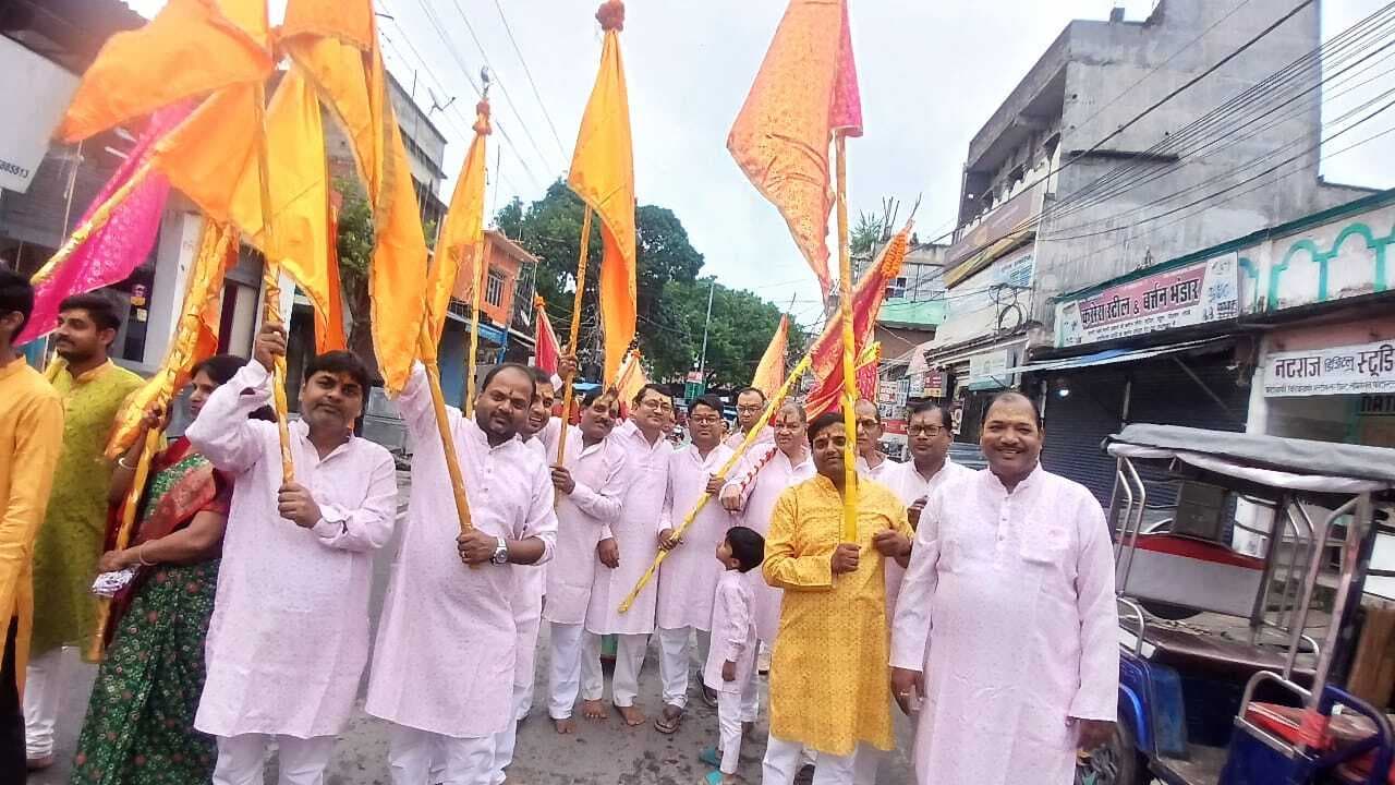 बाबा श्री श्याम का धूमधाम से मनाया गया जन्मोत्सव, निशान यात्रा में उमड़ा श्रद्धा का सागर