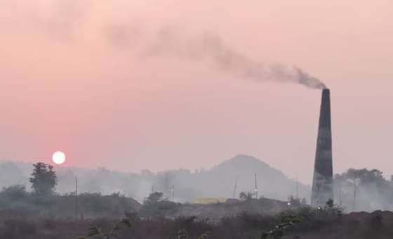 मैक्लुस्कीगंज की आबोहवा में भी प्रदूषण का जहर