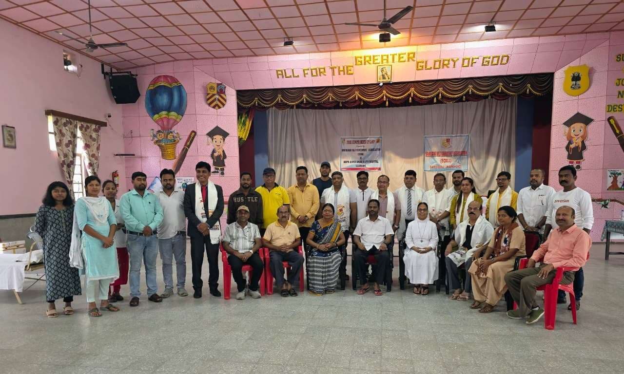 शिक्षकों के स्वास्थ्य की देखभाल और समाज सेवा की भावना को प्रोत्साहित करने के उद्देश्य से हुआ कार्यक्रम