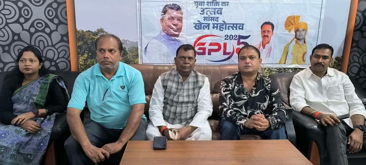 Giridih News :विकास कार्य ठप है, माफिया बेलगाम है, जनता त्रस्त है : चंद्रप्रकाश