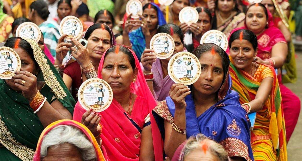 लोकतंत्र की मजबूती के लिए वोट देना जरूरी : डीएम