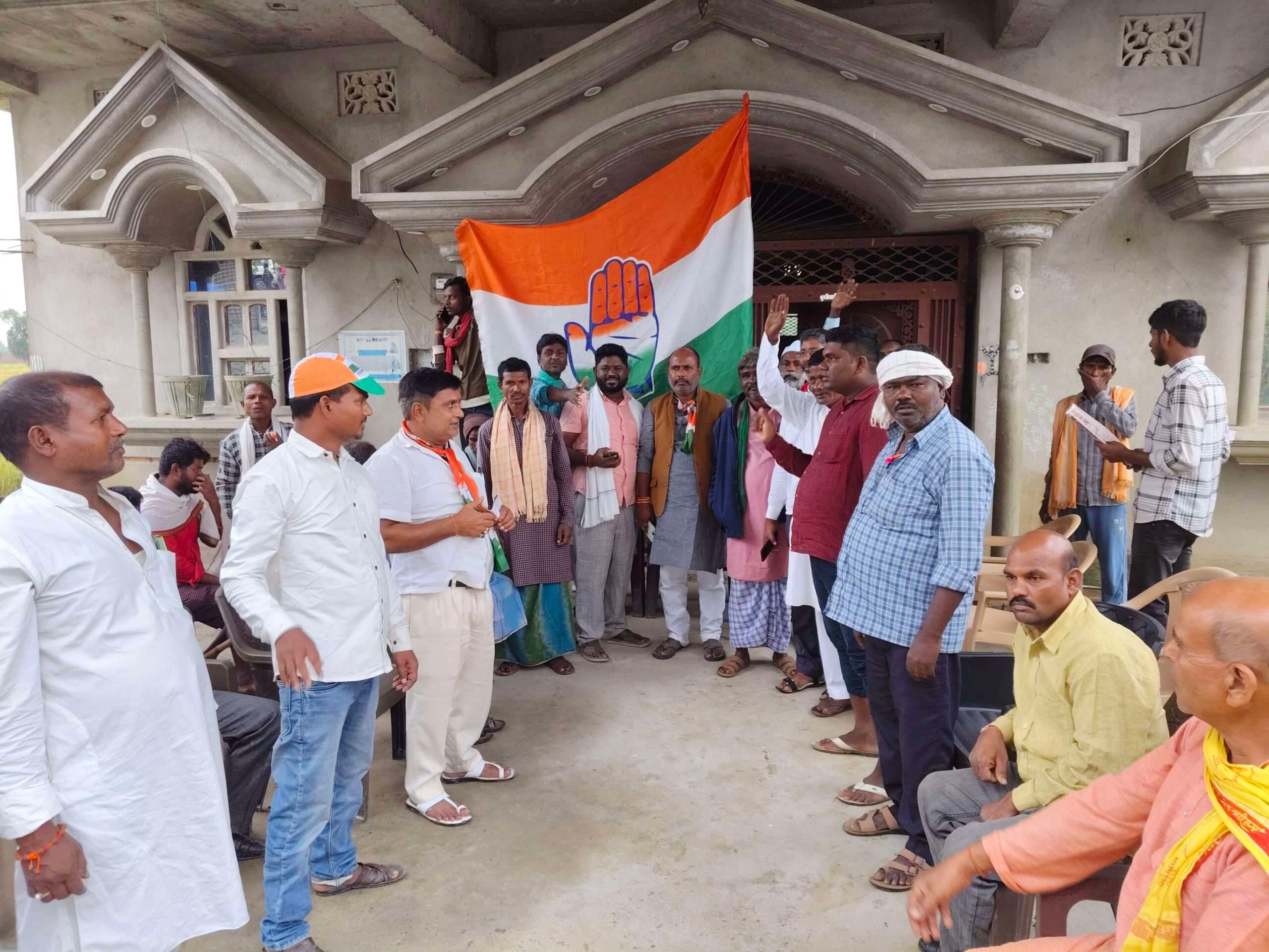 कांग्रेस प्रत्याशी का जनसंपर्क जारी