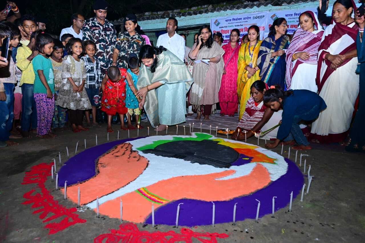 hajipur election news. पहले मतदान, फिर जलपान, ओकरा बाद कोनो काम...