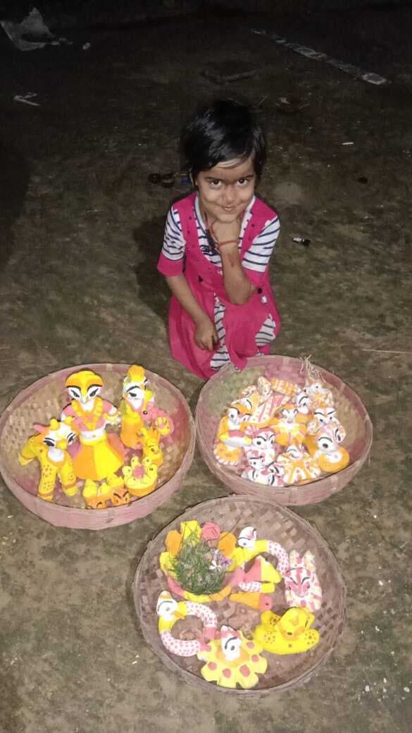 गांवों से शहर तक में गूंजने लगी सामा-चकेवा की गीत: मिट्टी की मूर्तियों और लोक परंपरा से सजी संस्कृति की अनूठी झलक