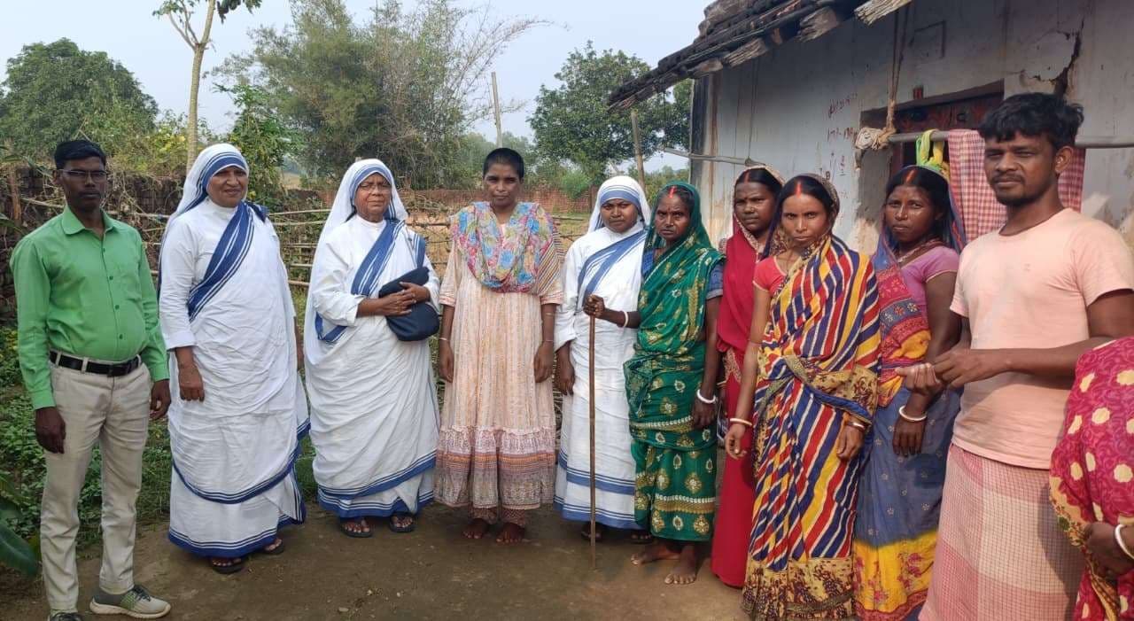 मदर टेरेसा मिशन की मदद से सात माह बाद घर लौटी मानसिक रूप से बीमार महिला