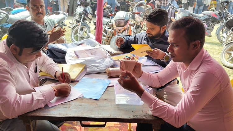 hajipur news. लालगंज में 421 मतदान केंद्र, फोर्स की आठ कंपनियां तैनात