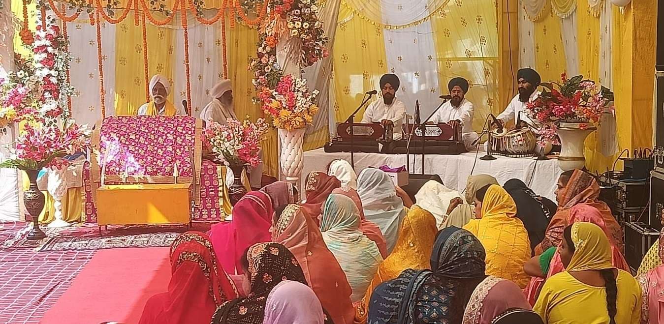 बचरा गुरुद्वारा में श्रद्धा व उत्साह से मनी गुरुनानक जयंती