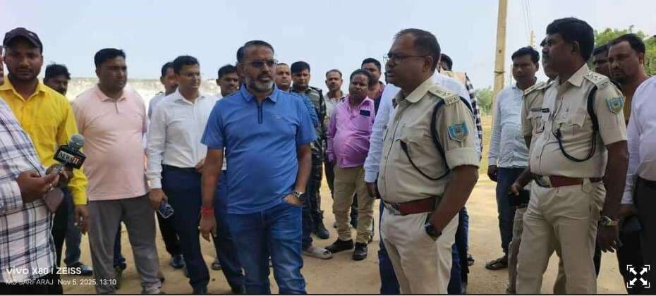 Giridih News :जमीन घेरने को ले दो समुदाय में झड़प, एक दर्जन घायल