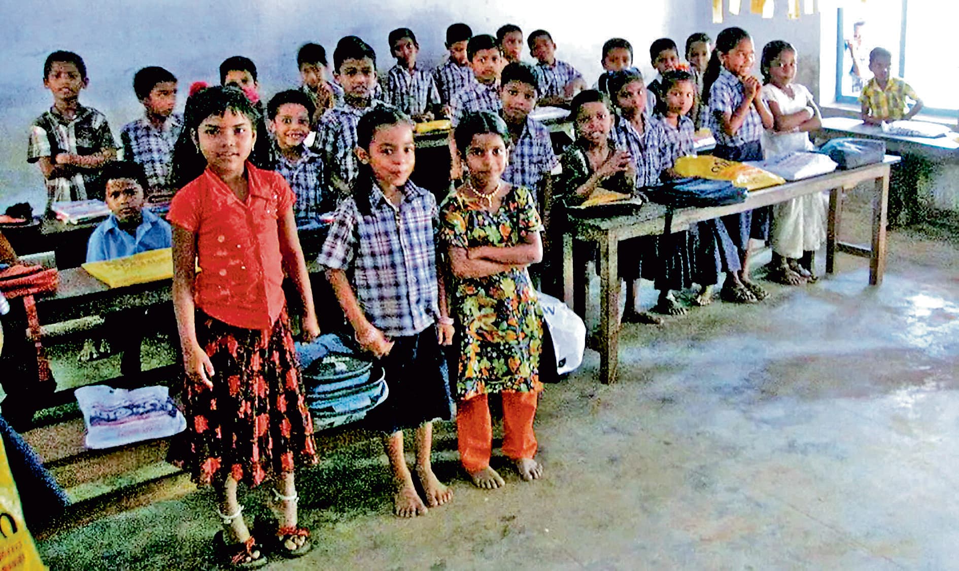 स्कूलों में टीचरों की कमी से पढ़ाई पर संकट